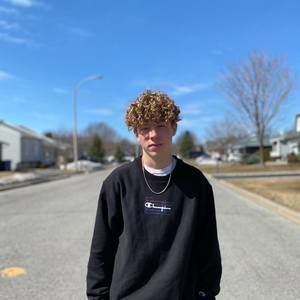 Meet your Posher, Manuel